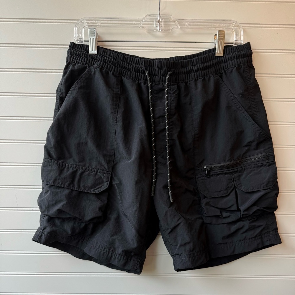Aeropostale teen boy lined black shorts. Size M